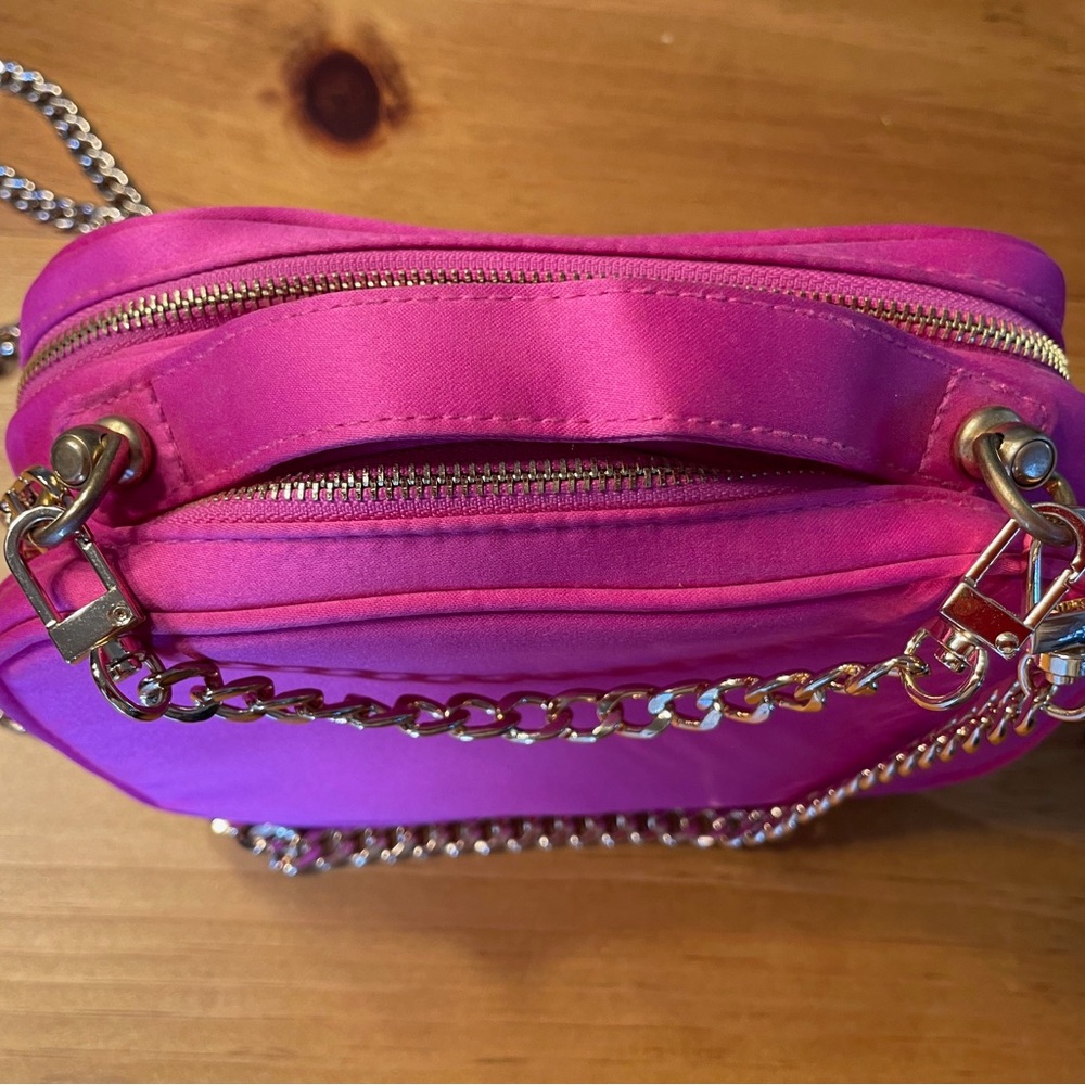 Authentic Prada Travel Hanbag - Picture 2 of 11